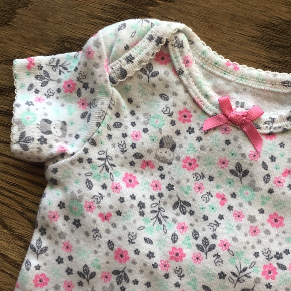 Child of Mine Newborn Onesie, 5 Piece Bundle - Picture 9 of 11